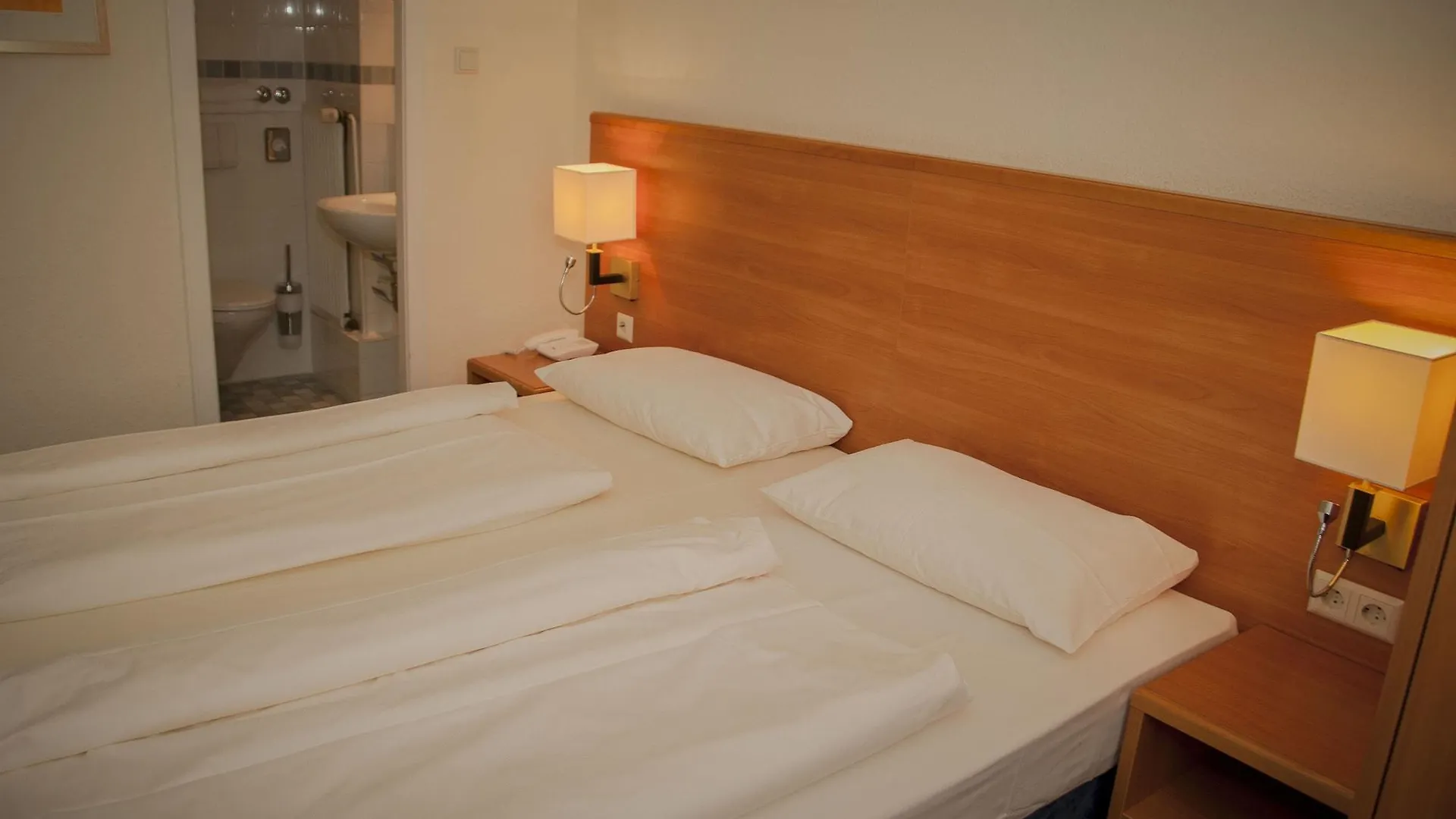Elbbruecken Hotel Hamburg