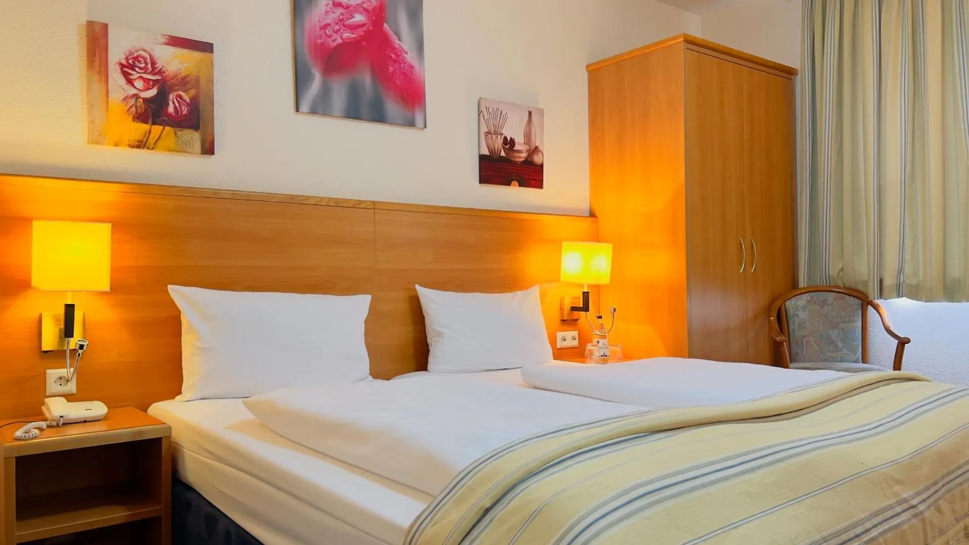 Elbbruecken Hotel Hamburg