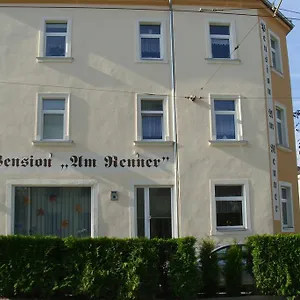 Pension Am Renner Guest house