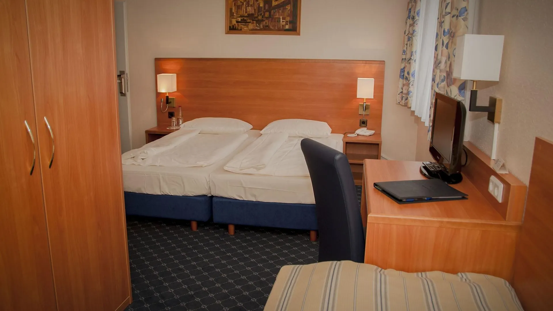 Elbbrücken Hotel Hamburgo