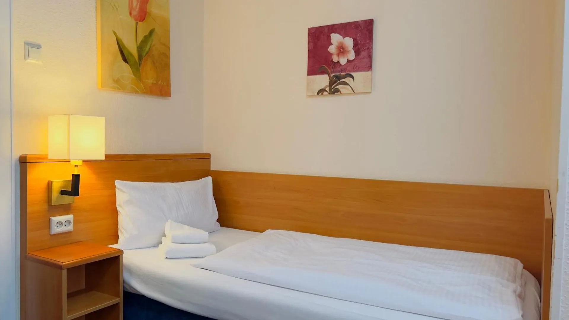 Elbbrücken Hotel Hamburgo