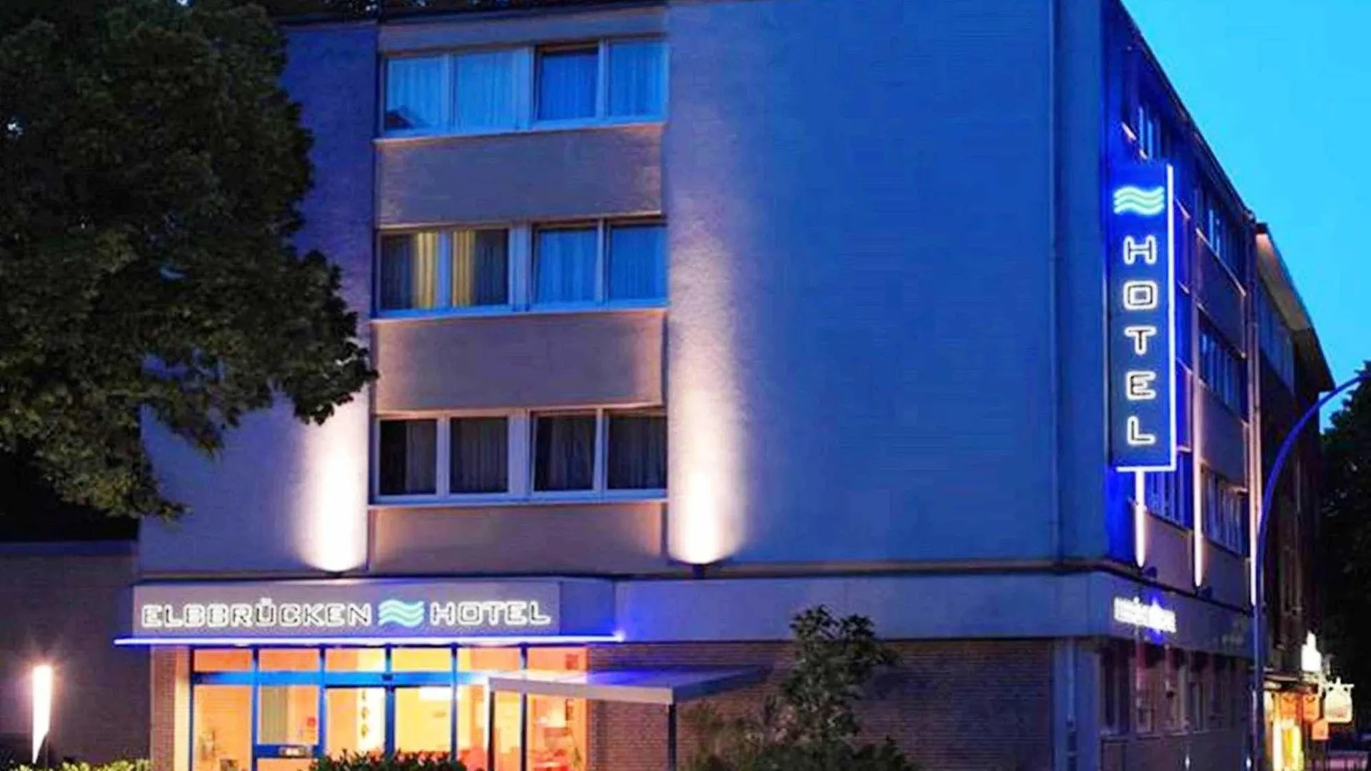 ***  Elbbruecken Hotel Hamburg Almanya